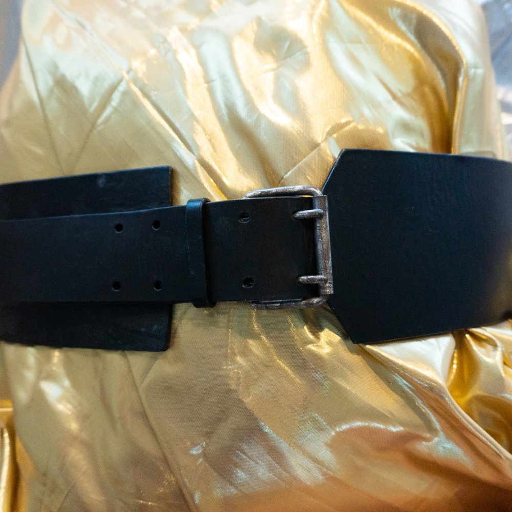 NICOLE FARHI Black Waist Belt